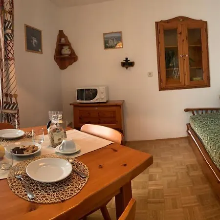 Bachlaufen Haus Σέστο