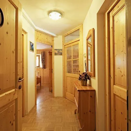Bachlaufen Haus Ξενοδοχείο με διαμερίσματα Σέστο